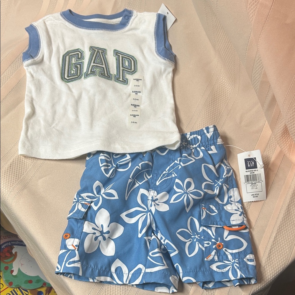 NEW w tags GAP White & Blue Hawaiian Floral baby infant summer Set